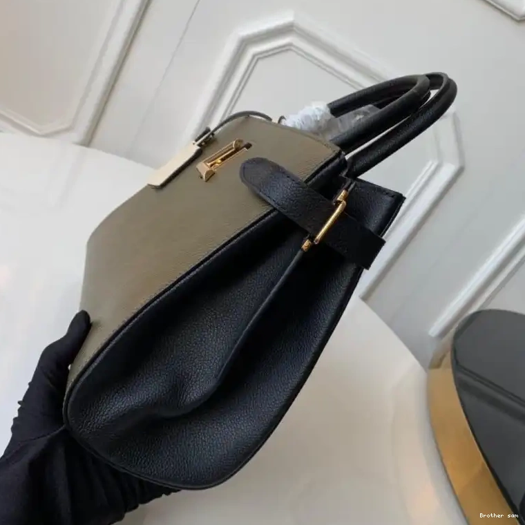 Brother sam LV Bags 19B5790100 0825